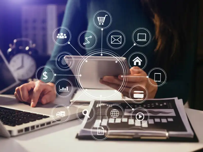 Layout och Branding - RoxNson Marketing din Marknadsföringsbyrå